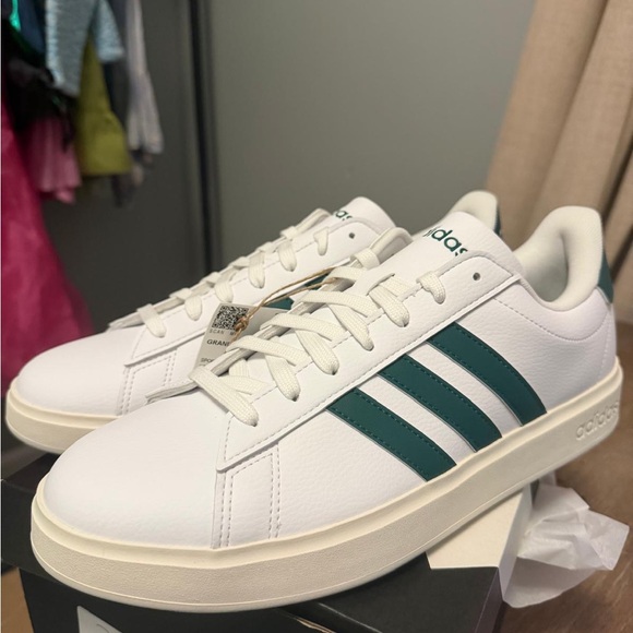 adidas White Sneakers with Green Three-Stripe Accents - Picture 4 of 4
